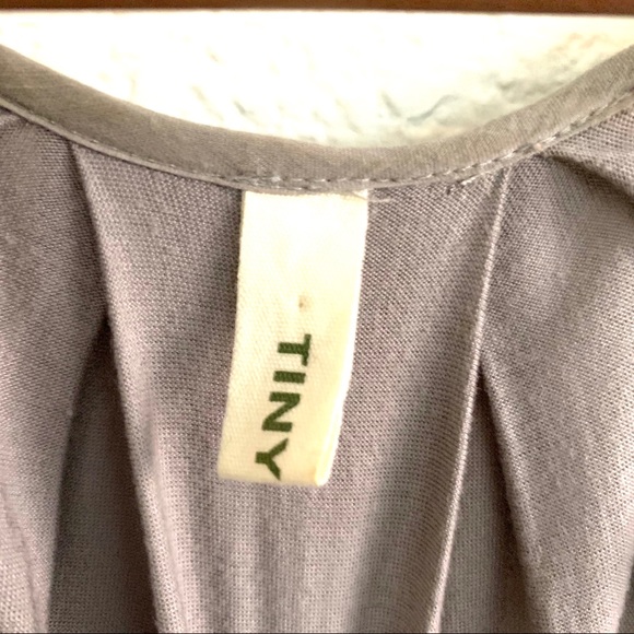 Tiny Anthropologie Embroidered Henley Top Taupe - Picture 7 of 7